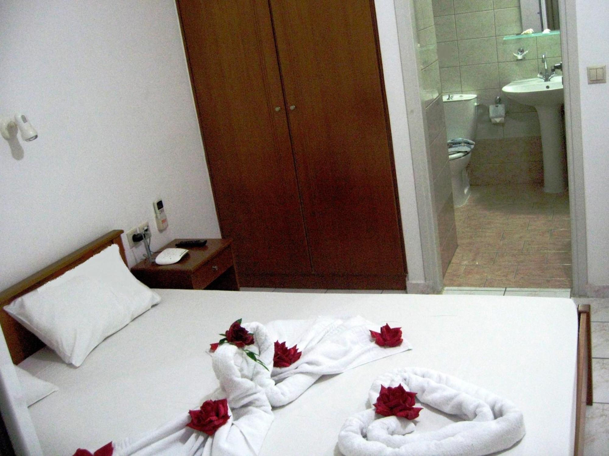 Despina Studios Agia Marina  Room photo